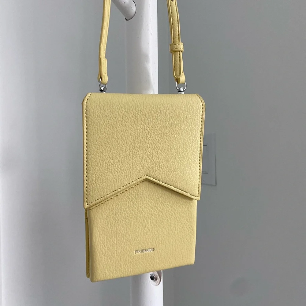 Crossbody Handbag for Spring - Picture 2 of 6